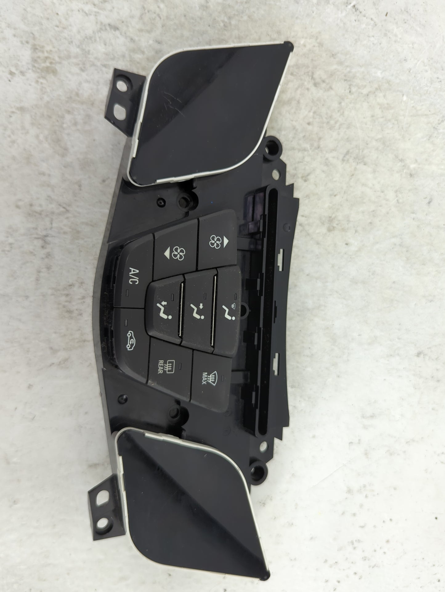 2014-2016 Buick Lacrosse Climate Control Module Temperature AC/Heater Replacement P/N:9080-2487 530620350 Fits Fits 2014 201