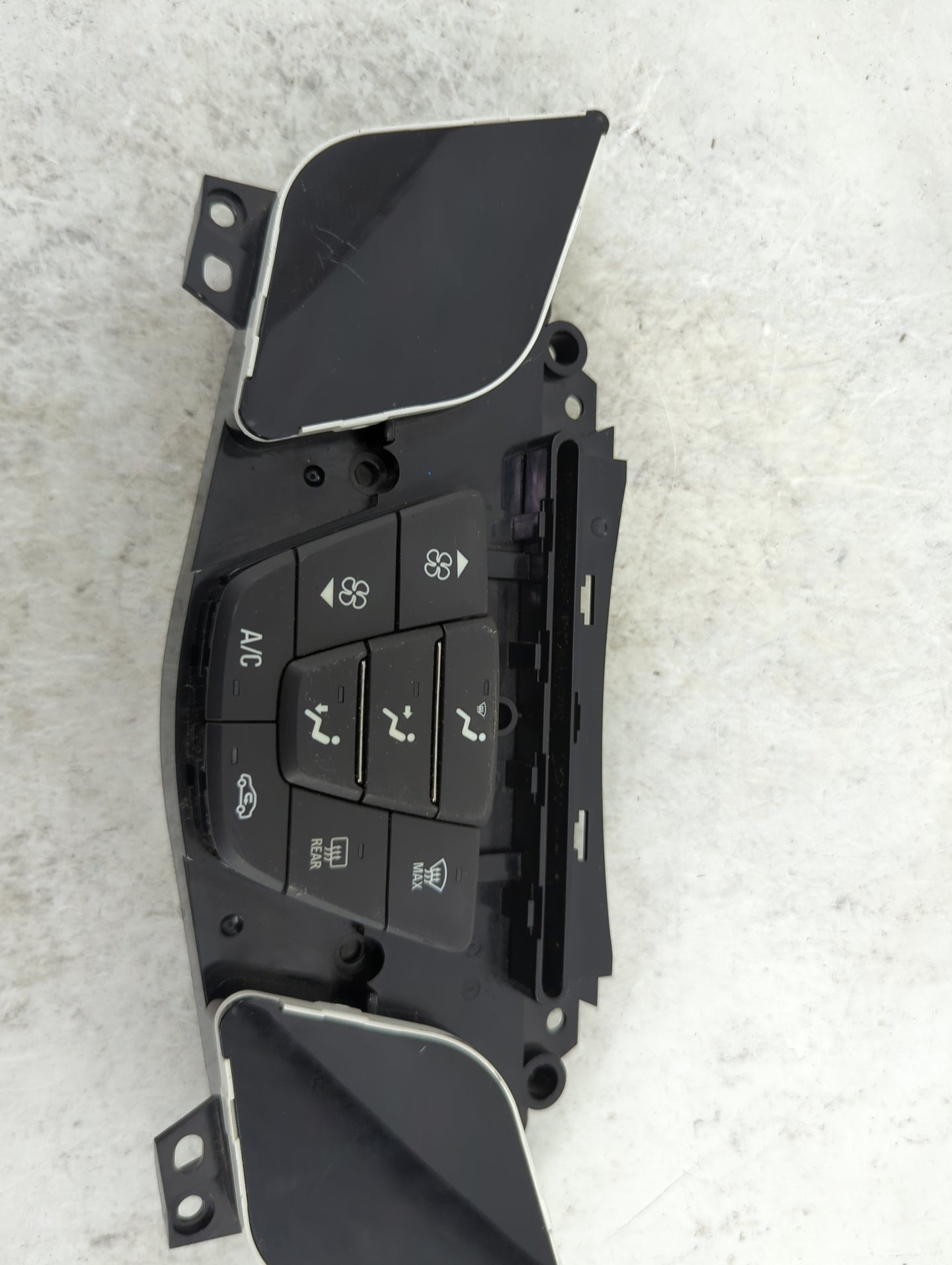 2014-2016 Buick Lacrosse Climate Control Module Temperature AC/Heater Replacement P/N:9080-2487 530620350 Fits Fits 2014 201