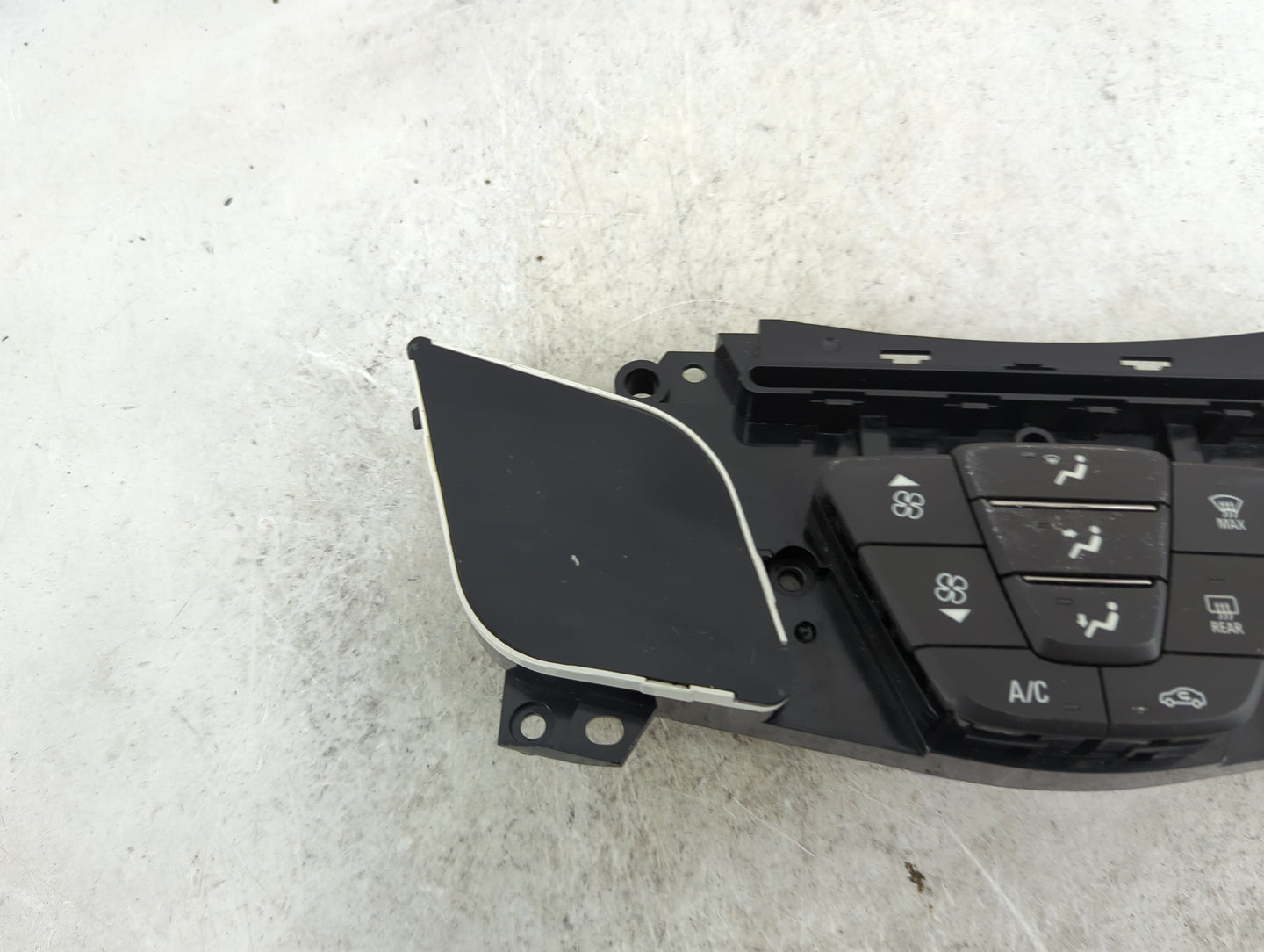 2014-2016 Buick Lacrosse Climate Control Module Temperature AC/Heater Replacement P/N:90802487 Fits Fits 2014 2015 2016 OEM 