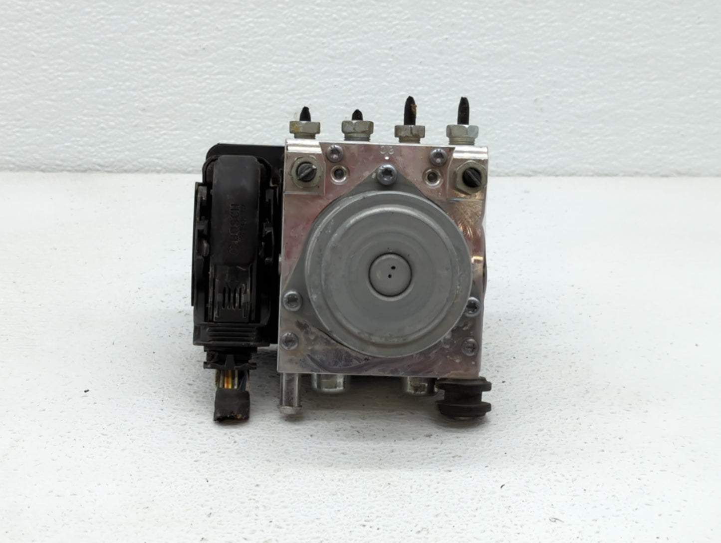 2015 Buick Lacrosse ABS Pump Control Module Replacement P/N:23226998 23227003 Fits OEM Used Auto Parts - Oemusedautoparts1.c