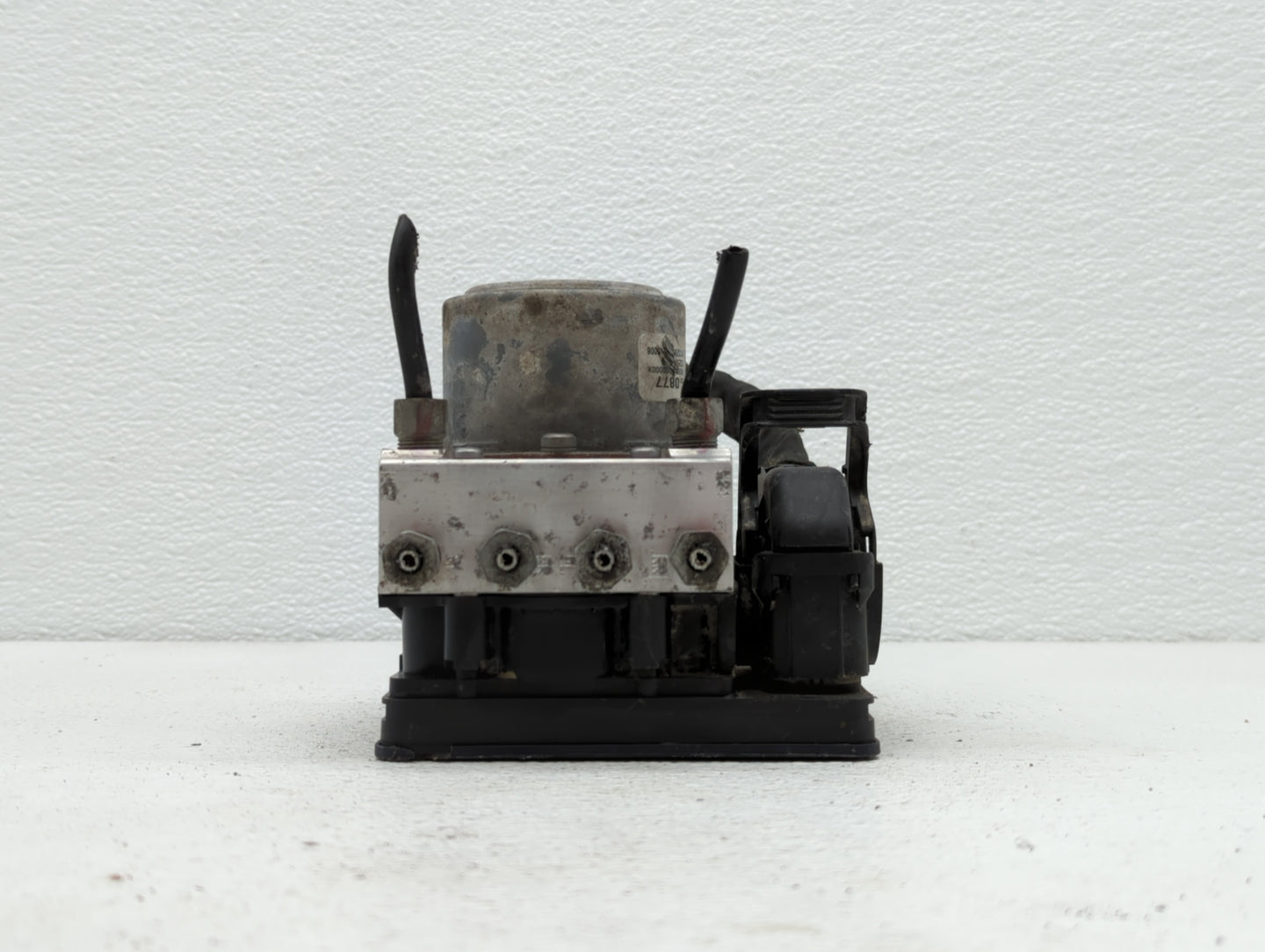 2014-2015 Buick Lacrosse ABS Pump Control Module Replacement P/N:23210877 Fits Fits 2014 2015 OEM Used Auto Parts - Oemuseda
