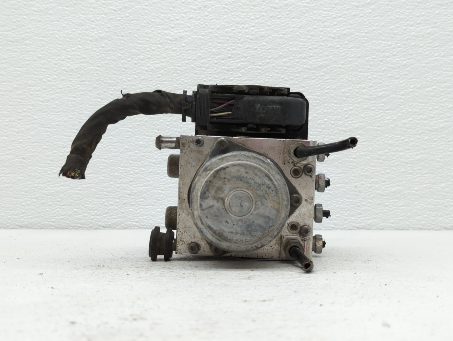 2014-2015 Buick Lacrosse ABS Pump Control Module Replacement P/N:23210877 Fits Fits 2014 2015 OEM Used Auto Parts - Oemuseda