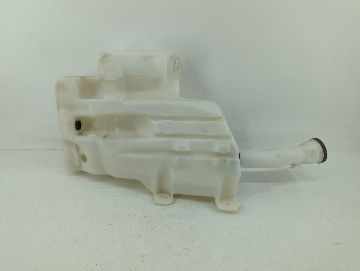 2010-2016 Buick Lacrosse Windshield Washer Fluid Reservoir Bottle Oem - Oemusedautoparts1.com