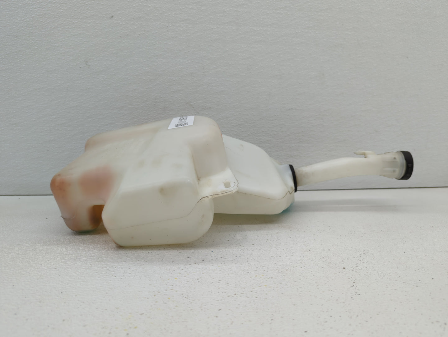 2010-2016 Buick Lacrosse Windshield Washer Fluid Reservoir Bottle Oem - Oemusedautoparts1.com