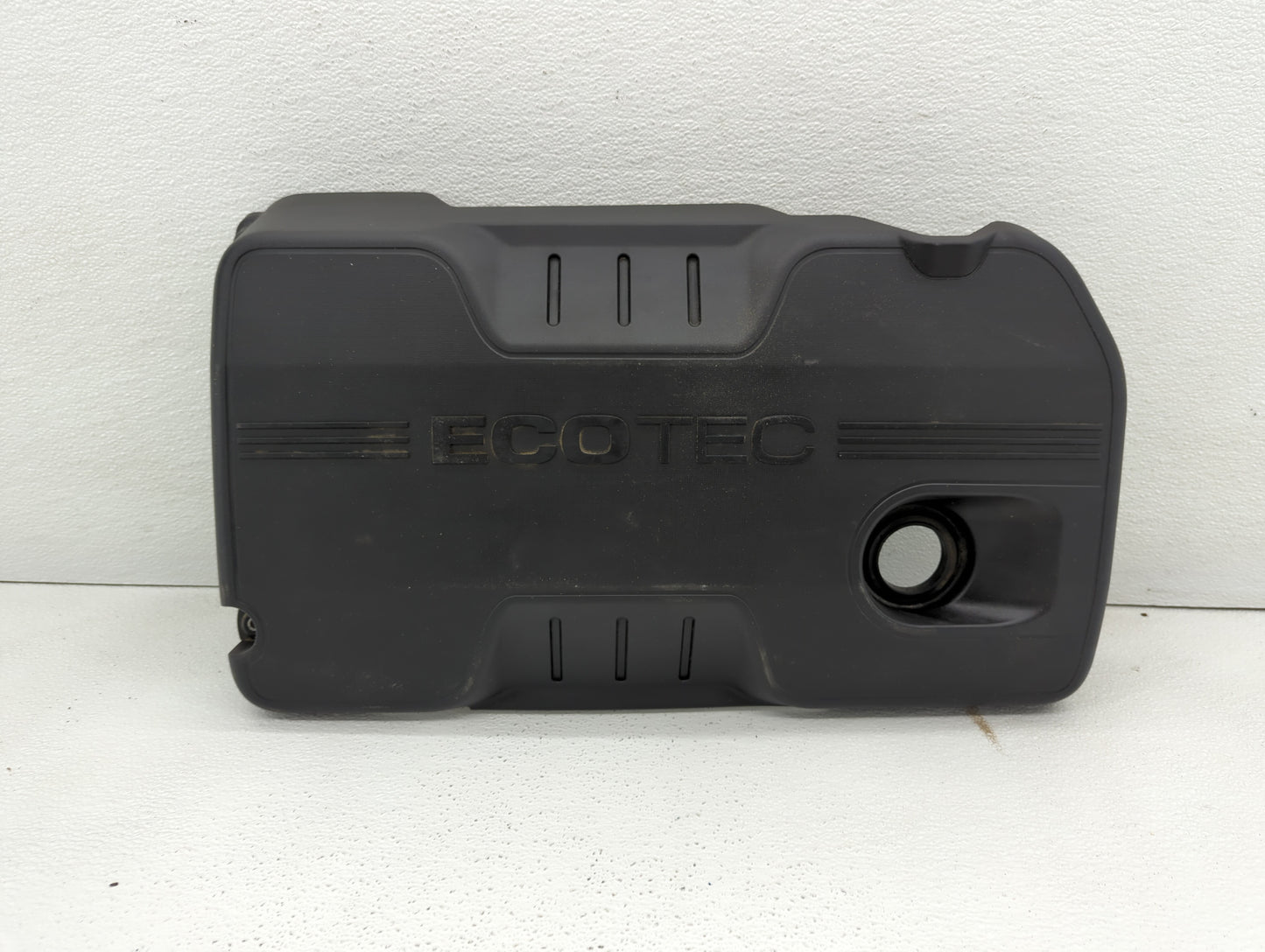 2015 Buick Lacrosse Engine Cover - Oemusedautoparts1.com