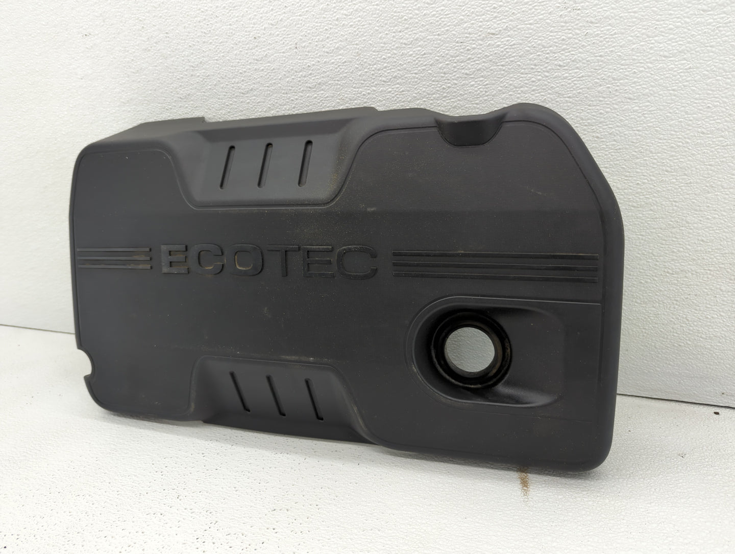 2015 Buick Lacrosse Engine Cover - Oemusedautoparts1.com