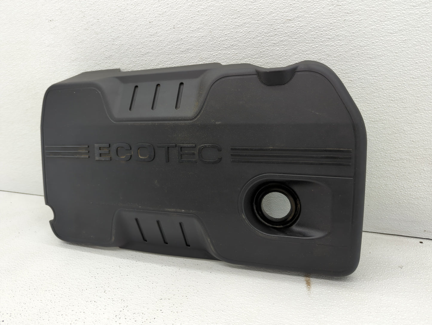 2015 Buick Lacrosse Engine Cover - Oemusedautoparts1.com