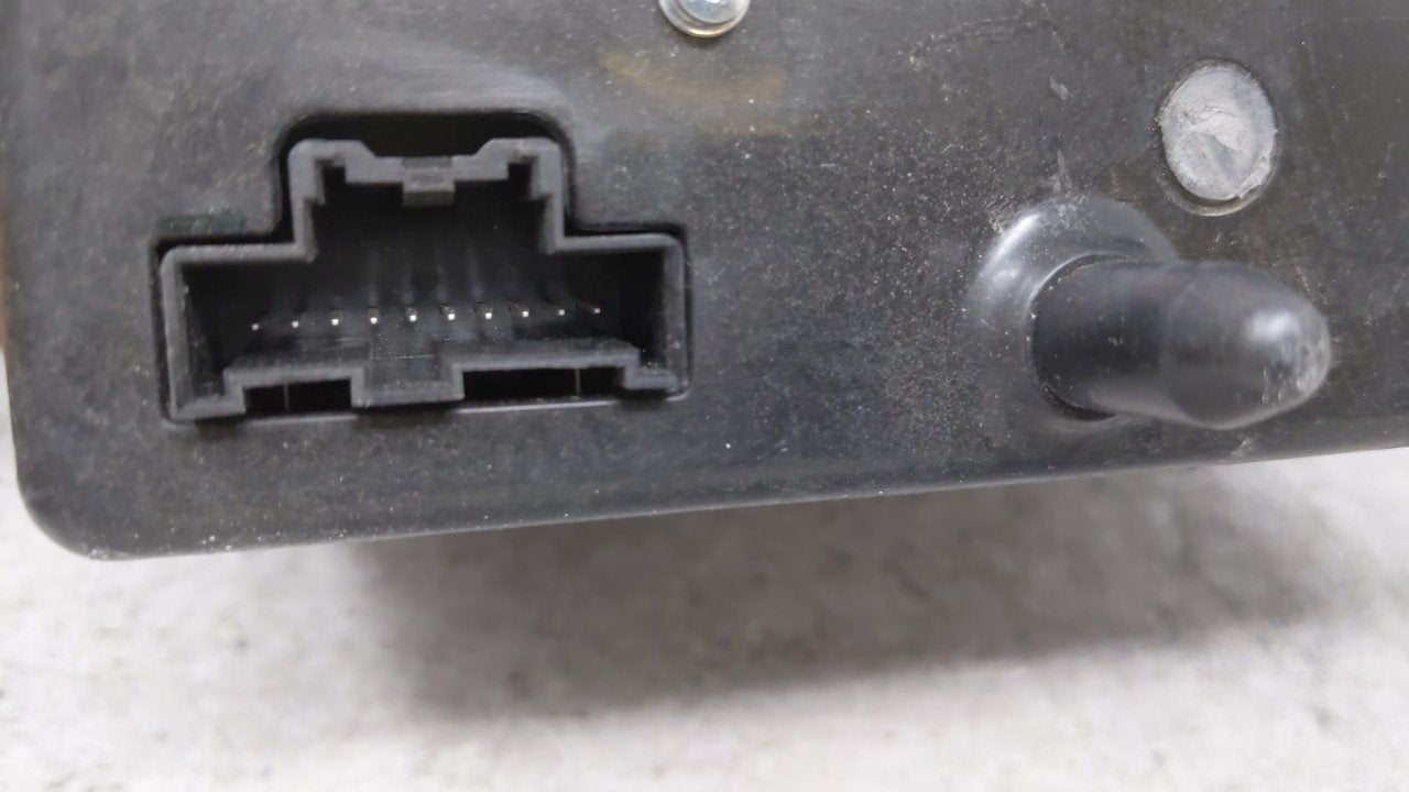 2015-2015 Buick Lacrosse Am Fm Cd Player Radio Receiver - Oemusedautoparts1.com