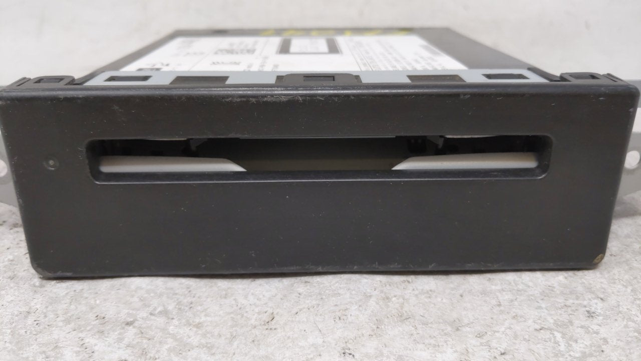2015-2015 Buick Lacrosse Am Fm Cd Player Radio Receiver - Oemusedautoparts1.com
