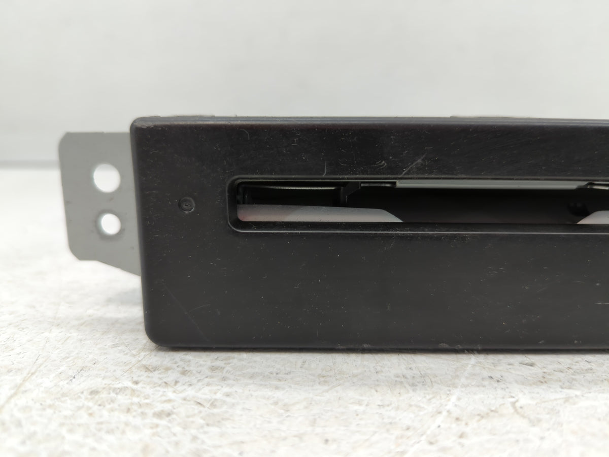 2015-2015 Buick Lacrosse Am Fm Cd Player Radio Receiver 549525 - Oemusedautoparts1.com