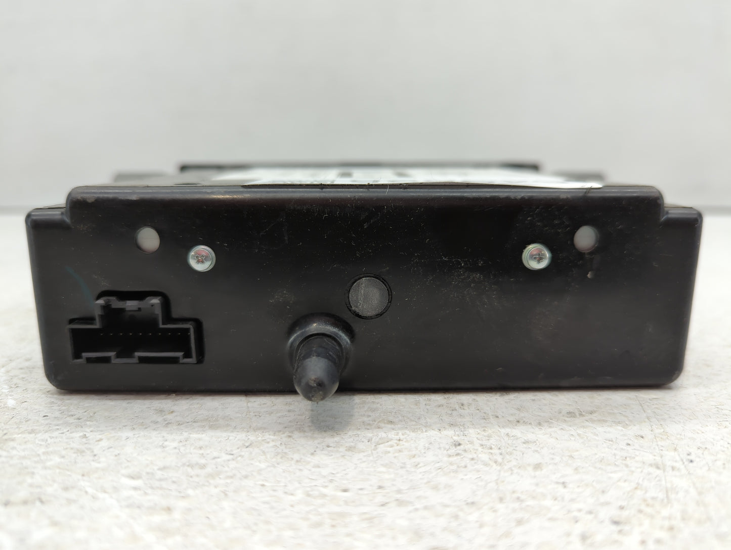 2015-2015 Buick Lacrosse Am Fm Cd Player Radio Receiver - Oemusedautoparts1.com