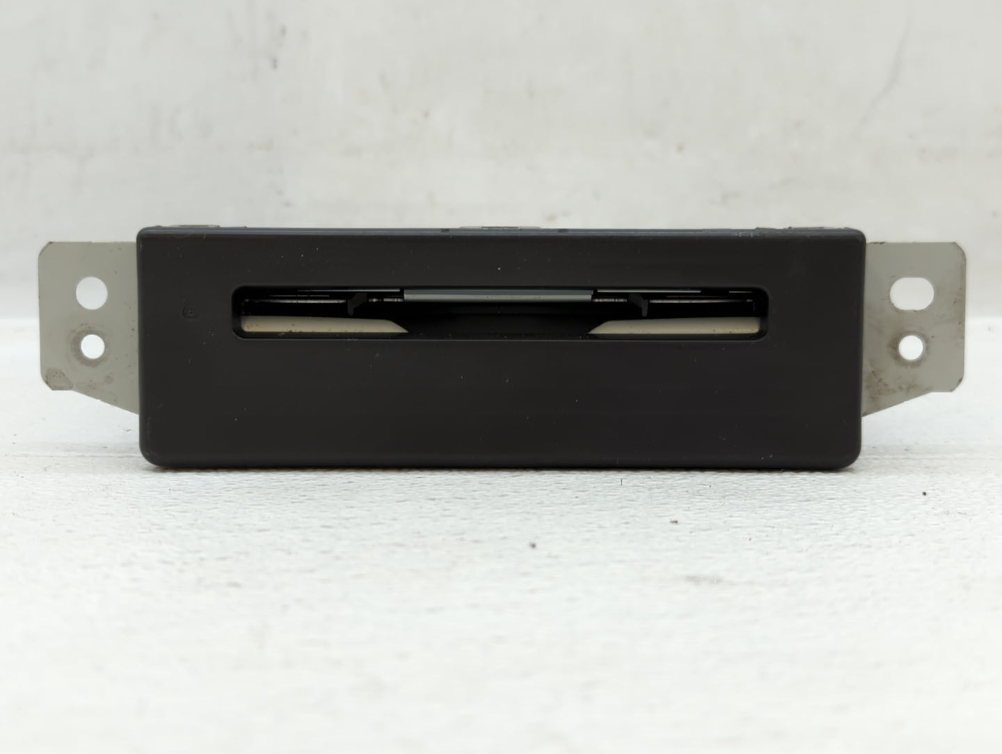 2015 Buick Lacrosse Am Fm Cd Player Radio Receiver - Oemusedautoparts1.com
