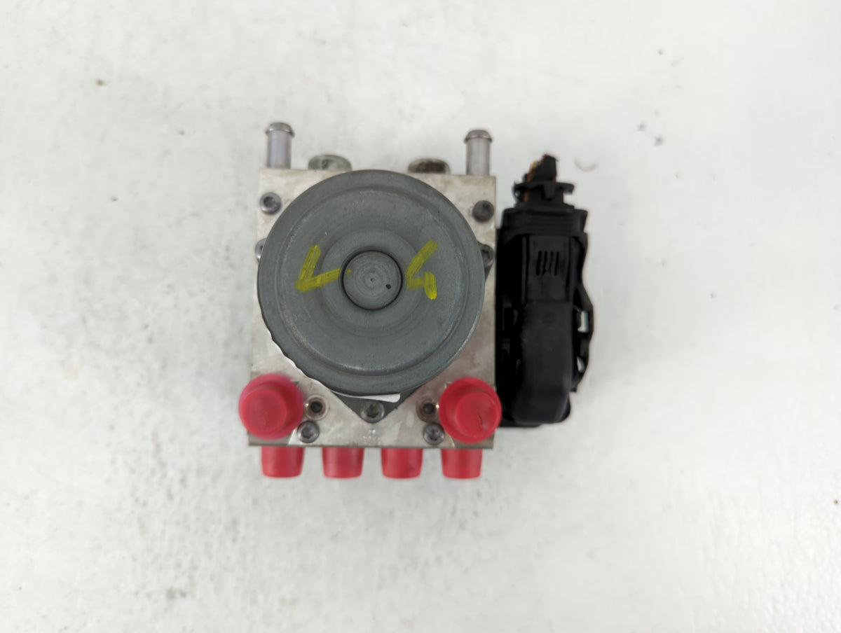 2014-2015 Buick Lacrosse Anti-Lock Brake ABS Pump Module Actuator OEM P/N:23226998 Fits Fits 2014 2015 OEM Used Auto Parts -