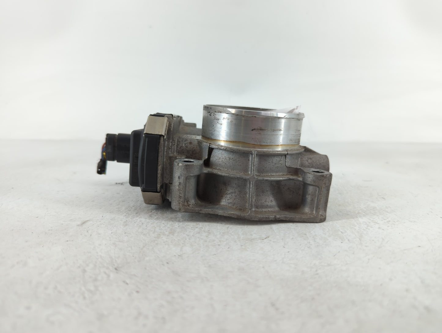 2012-2015 Buick Lacrosse Throttle Body P/N:12632101CA Fits Fits 2012 2013 2014 2015 OEM Used Auto Parts - Oemusedautoparts1.