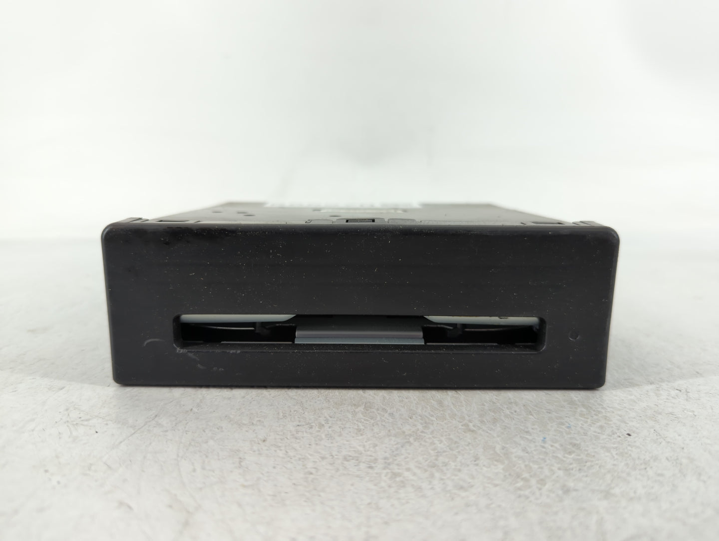 2015-2015 Buick Lacrosse Am Fm Cd Player Radio Receiver - Oemusedautoparts1.com