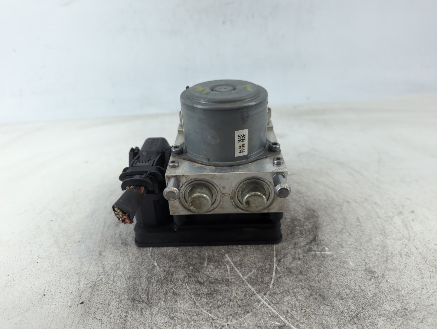 2014-2015 Buick Lacrosse ABS Pump Control Module Replacement P/N:23444527 Fits Fits 2014 2015 OEM Used Auto Parts - Oemuseda