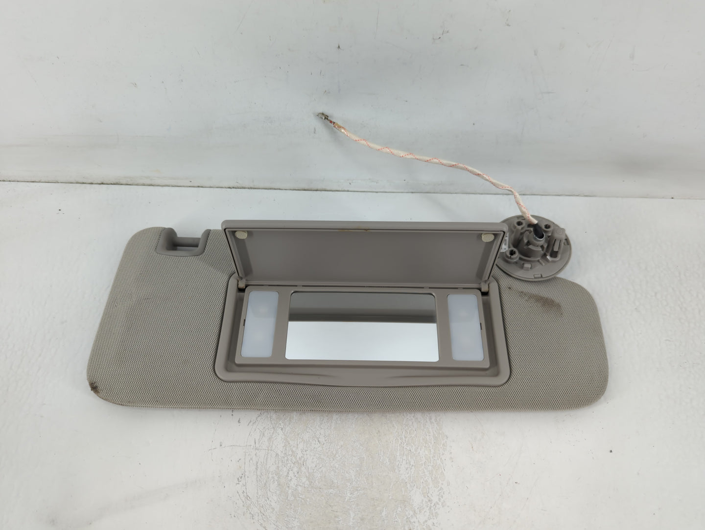 2010-2015 Buick Lacrosse Sun Visor Shade Replacement Passenger Right Mirror Fits Fits 2010 2011 2012 2013 2014 2015 OEM Used