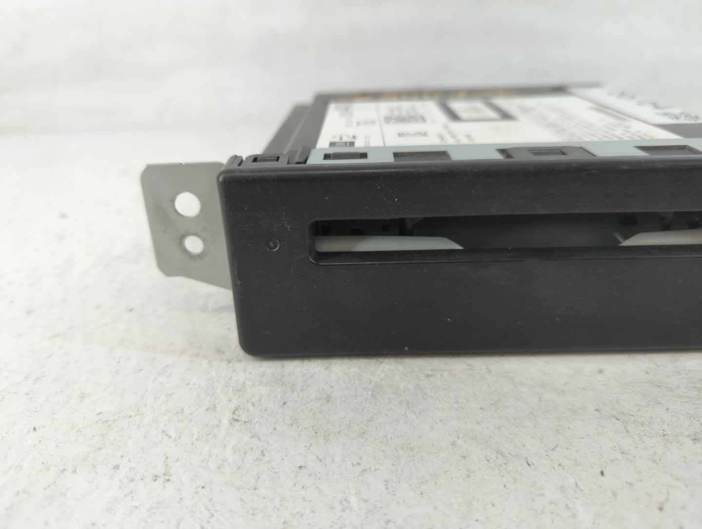 2014-2016 Buick Lacrosse Radio AM FM Cd Player Receiver Replacement P/N:13594481 Fits Fits 2014 2015 2016 OEM Used Auto Part