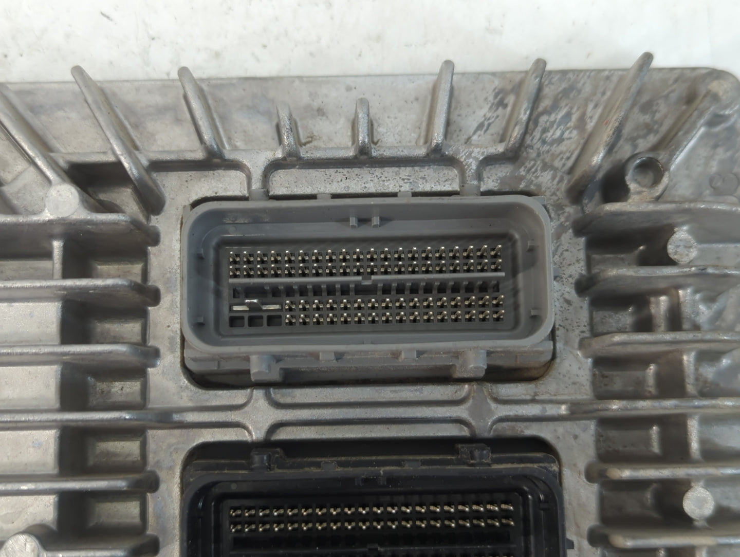 2013-2016 Buick Lacrosse PCM Engine Control Computer ECU ECM PCU OEM P/N:12654752 E39A Fits Fits 2013 2014 2015 2016 OEM Use