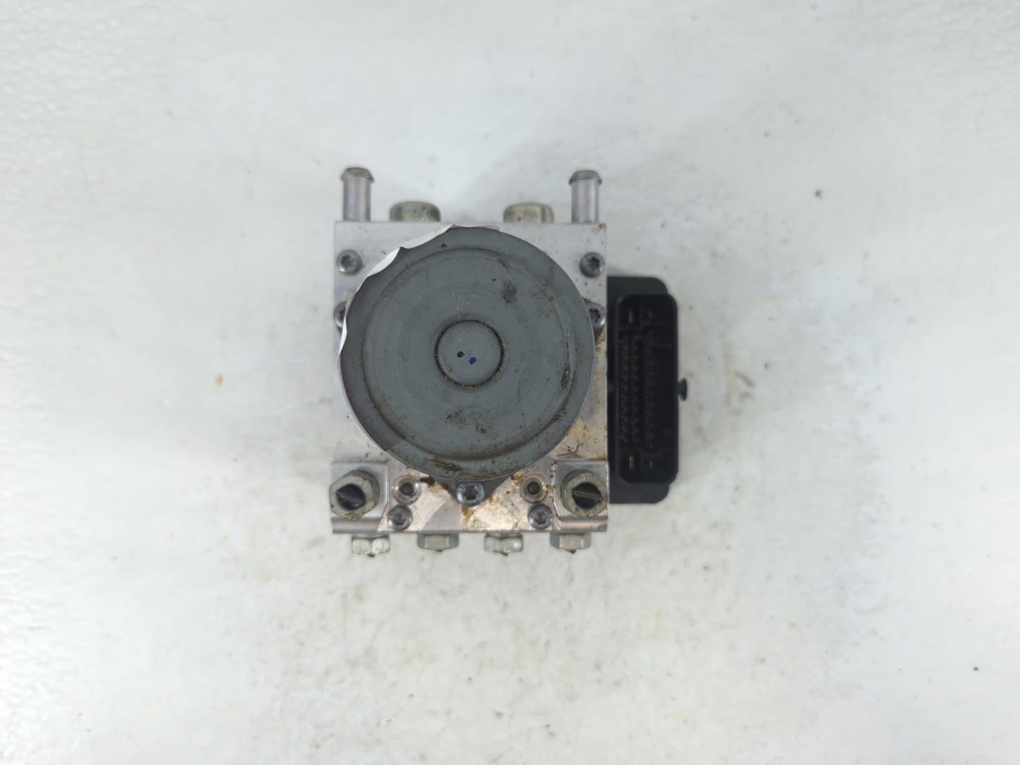 2014-2015 Buick Lacrosse ABS Pump Control Module Replacement P/N:23226998 Fits Fits 2014 2015 OEM Used Auto Parts - Oemuseda
