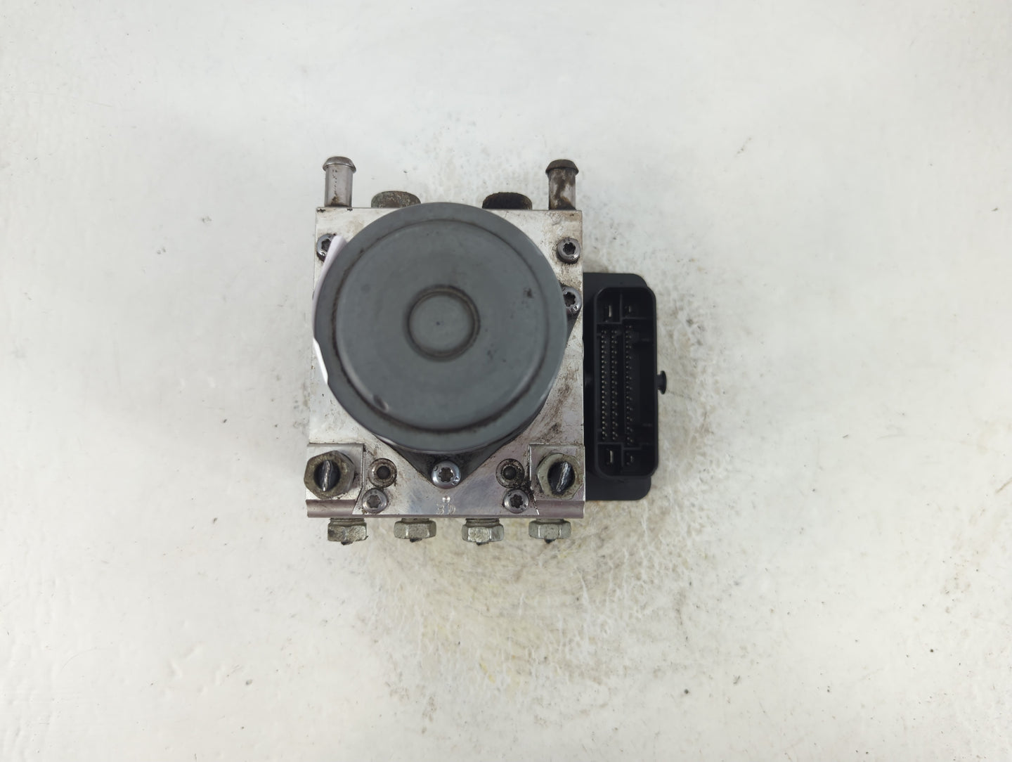 2014-2015 Buick Regal ABS Pump Control Module Replacement P/N:23226998 Fits Fits 2014 2015 OEM Used Auto Parts - Oemusedauto