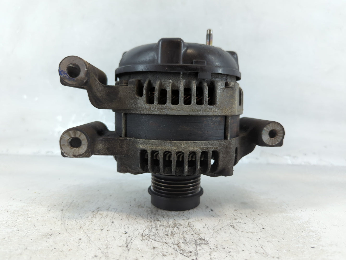 2014-2017 Buick Regal Alternator Replacement Generator Charging Assembly Engine OEM P/N:TN104210-1902 13592810 Fits OEM Used