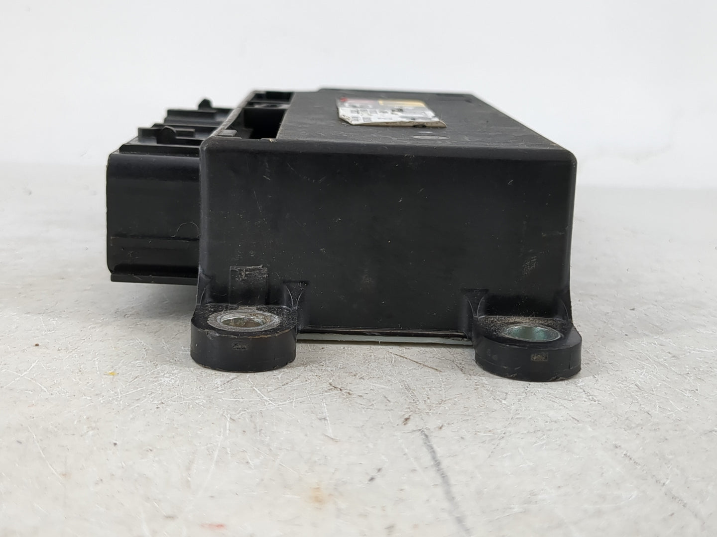 2014-2016 Buick Regal Chassis Control Module Ccm Bcm Body Control - Oemusedautoparts1.com