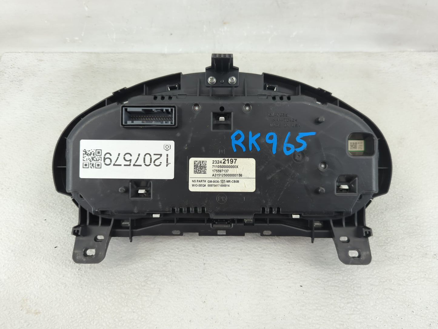 2015 Buick Regal Instrument Cluster Speedometer Gauges P/N:23242197 Fits OEM Used Auto Parts - Oemusedautoparts1.com