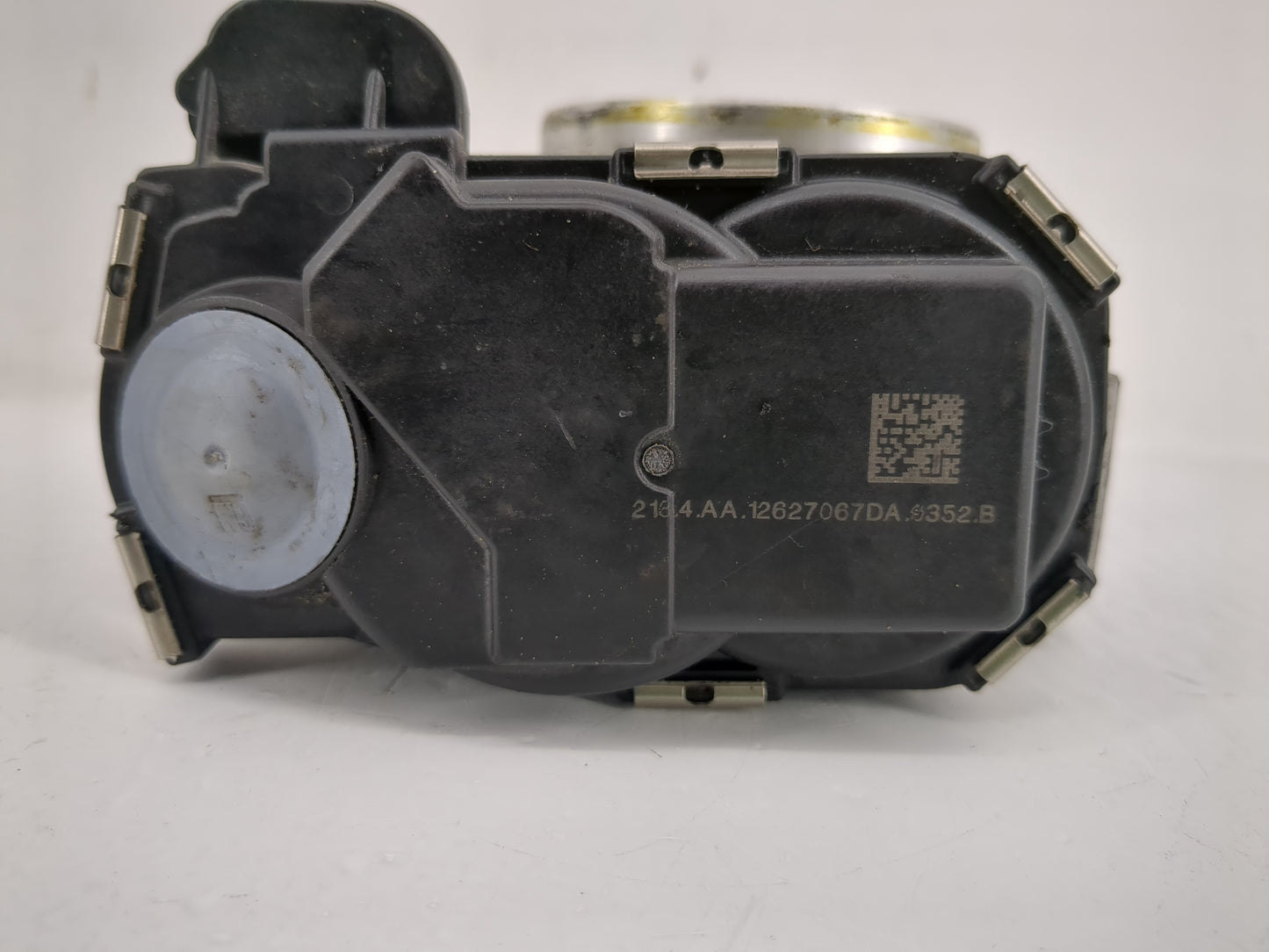2014-2017 Buick Regal Throttle Body P/N:12627067DA Fits Fits 2013 2014 2015 2016 2017 2018 2019 2020 2021 OEM Used Auto Part