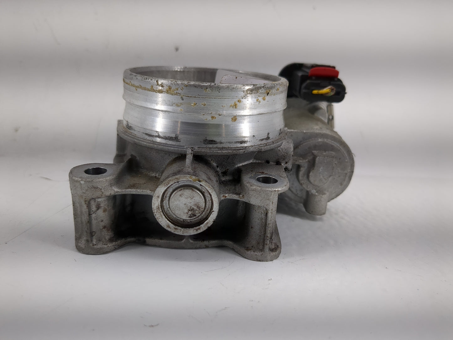 2014-2017 Buick Regal Throttle Body P/N:12627067DA Fits Fits 2013 2014 2015 2016 2017 2018 2019 2020 2021 OEM Used Auto Part