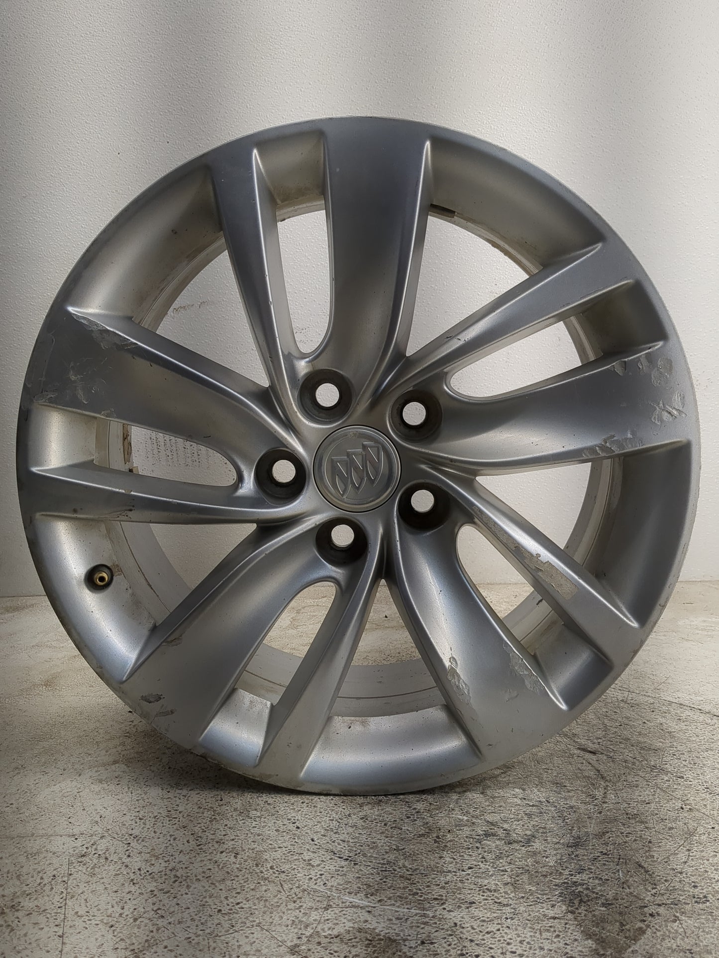 2014-2017 Buick Regal Oem Wheel Rim - Oemusedautoparts1.com