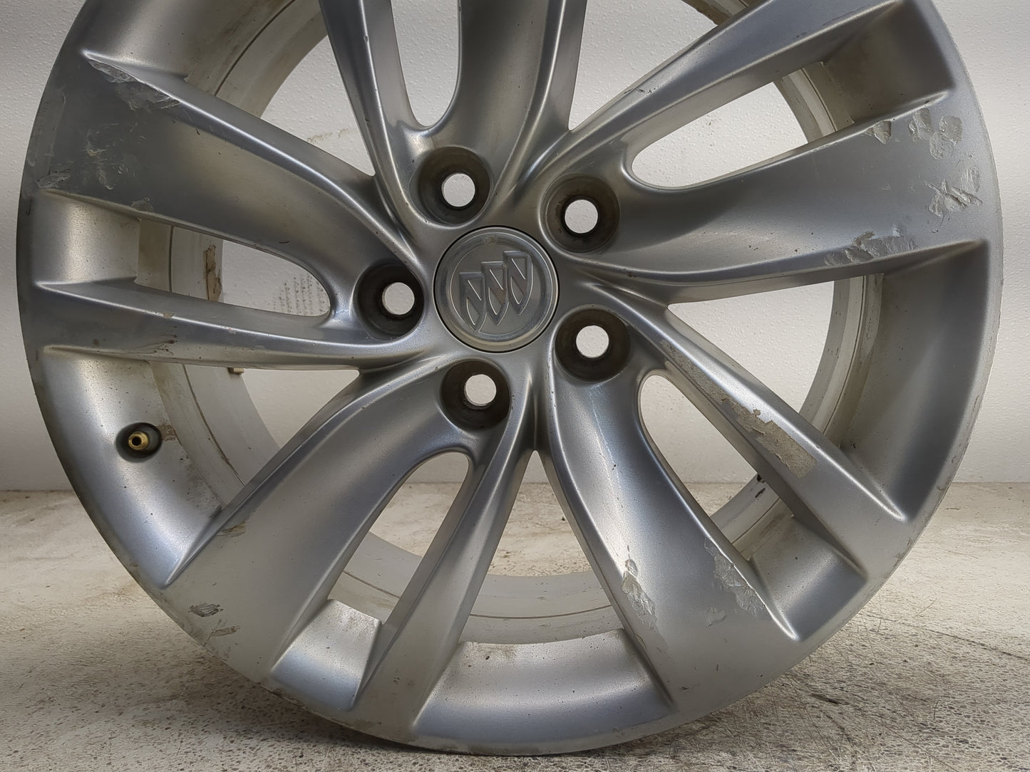 2014-2017 Buick Regal Oem Wheel Rim - Oemusedautoparts1.com