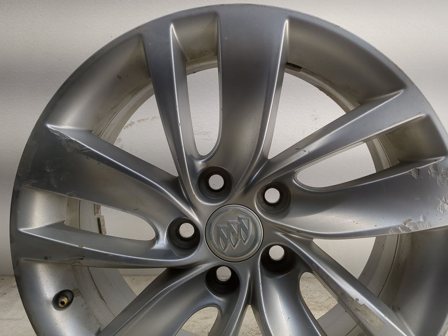 2014-2017 Buick Regal Oem Wheel Rim - Oemusedautoparts1.com
