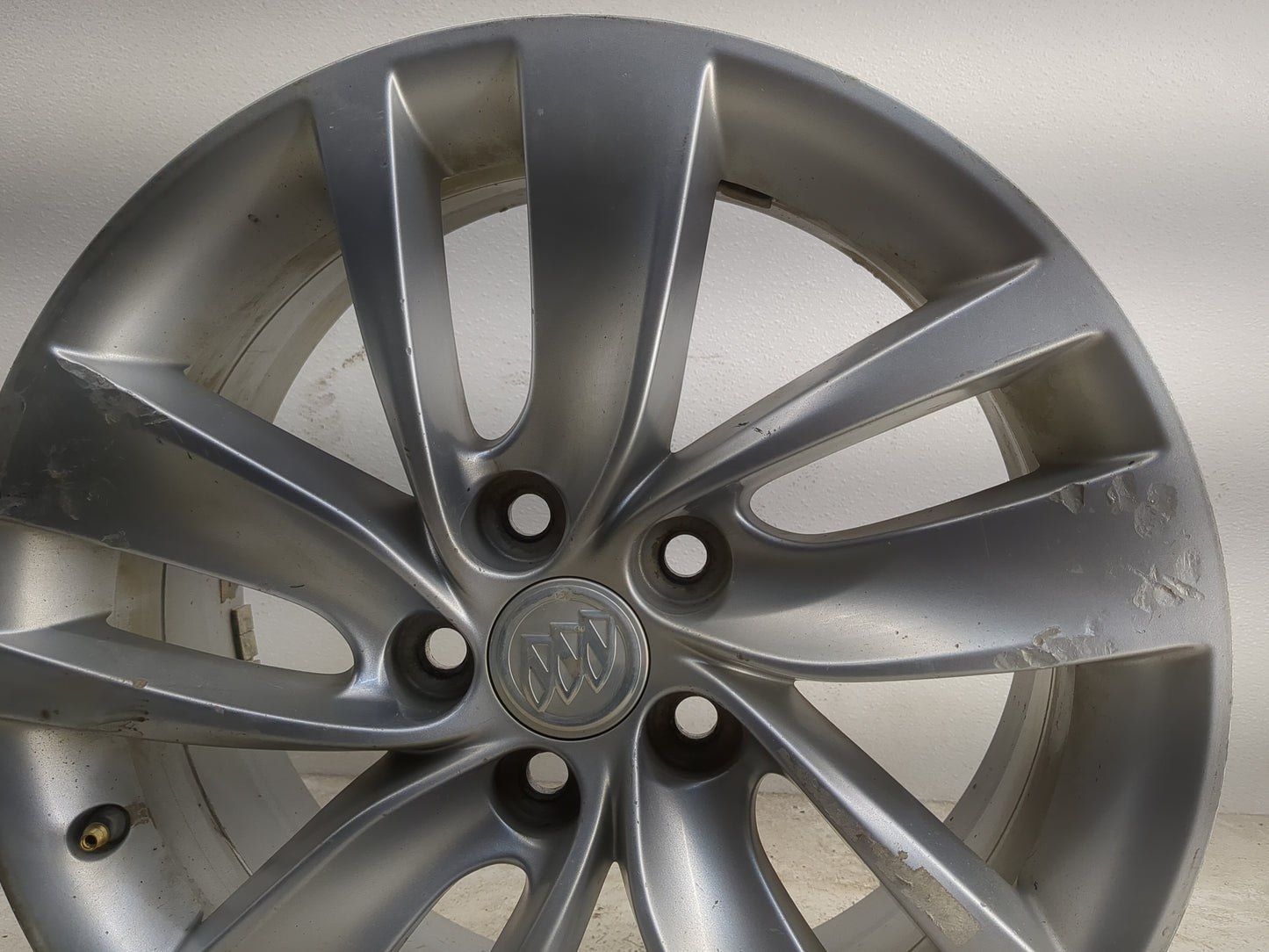 2014-2017 Buick Regal Oem Wheel Rim - Oemusedautoparts1.com