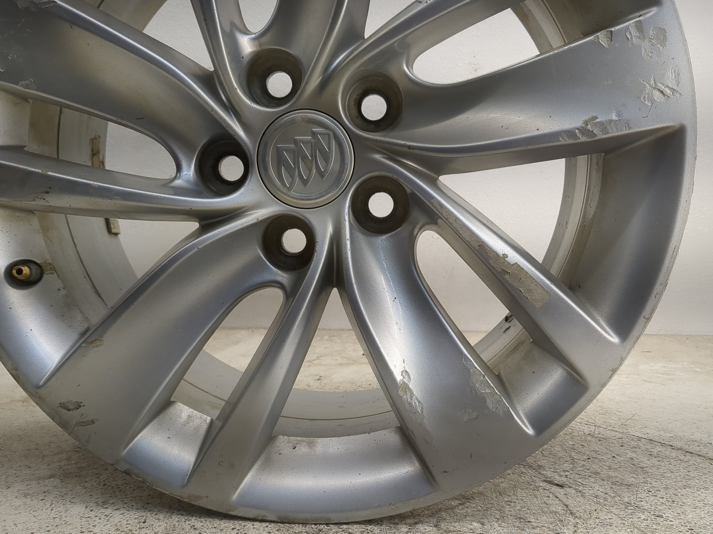 2014-2017 Buick Regal Oem Wheel Rim - Oemusedautoparts1.com