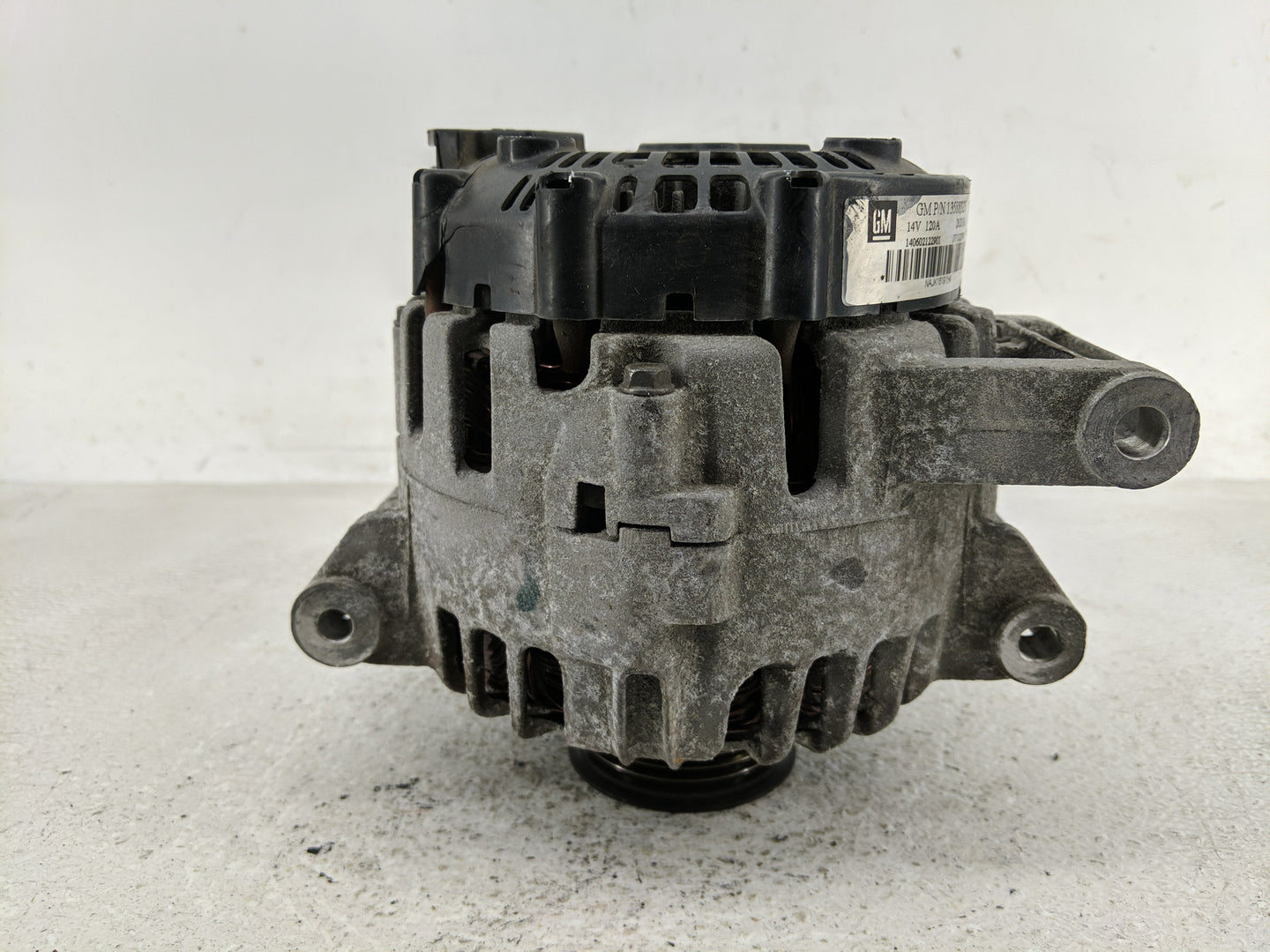 2012-2017 Buick Regal Alternator Replacement Generator Charging Assembly Engine OEM P/N:13588328 Fits OEM Used Auto Parts - 