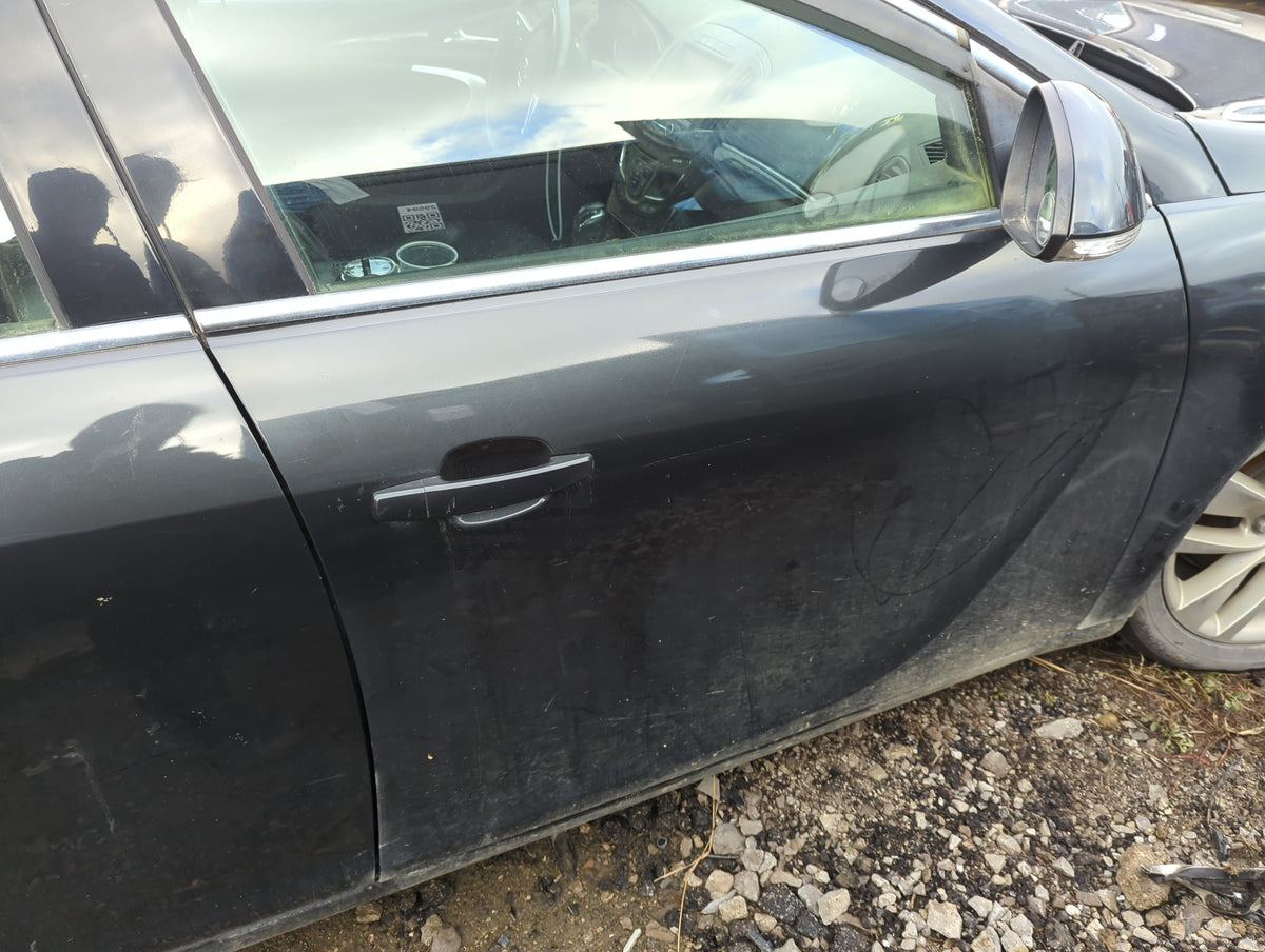 2011-2017 Buick Regal Passenger Front Door Oem 1300720 - Oemusedautoparts1.com