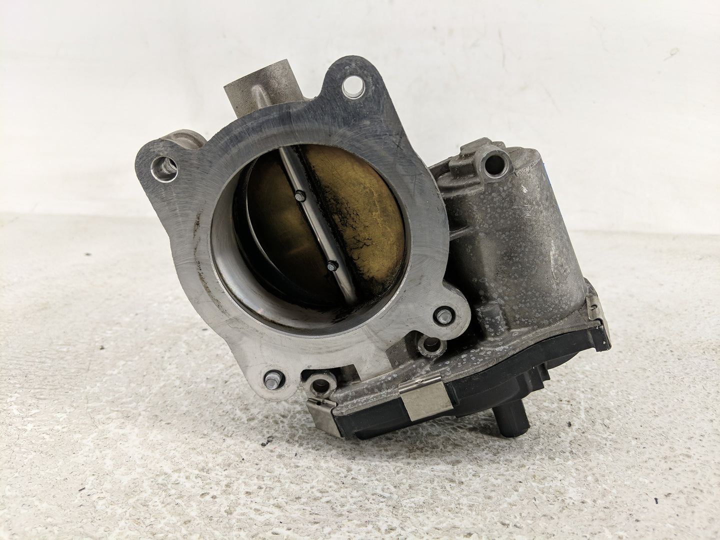 2012-2015 Buick Regal Throttle Body P/N:12670834 Fits Fits 2012 2013 2014 2015 OEM Used Auto Parts - Oemusedautoparts1.com