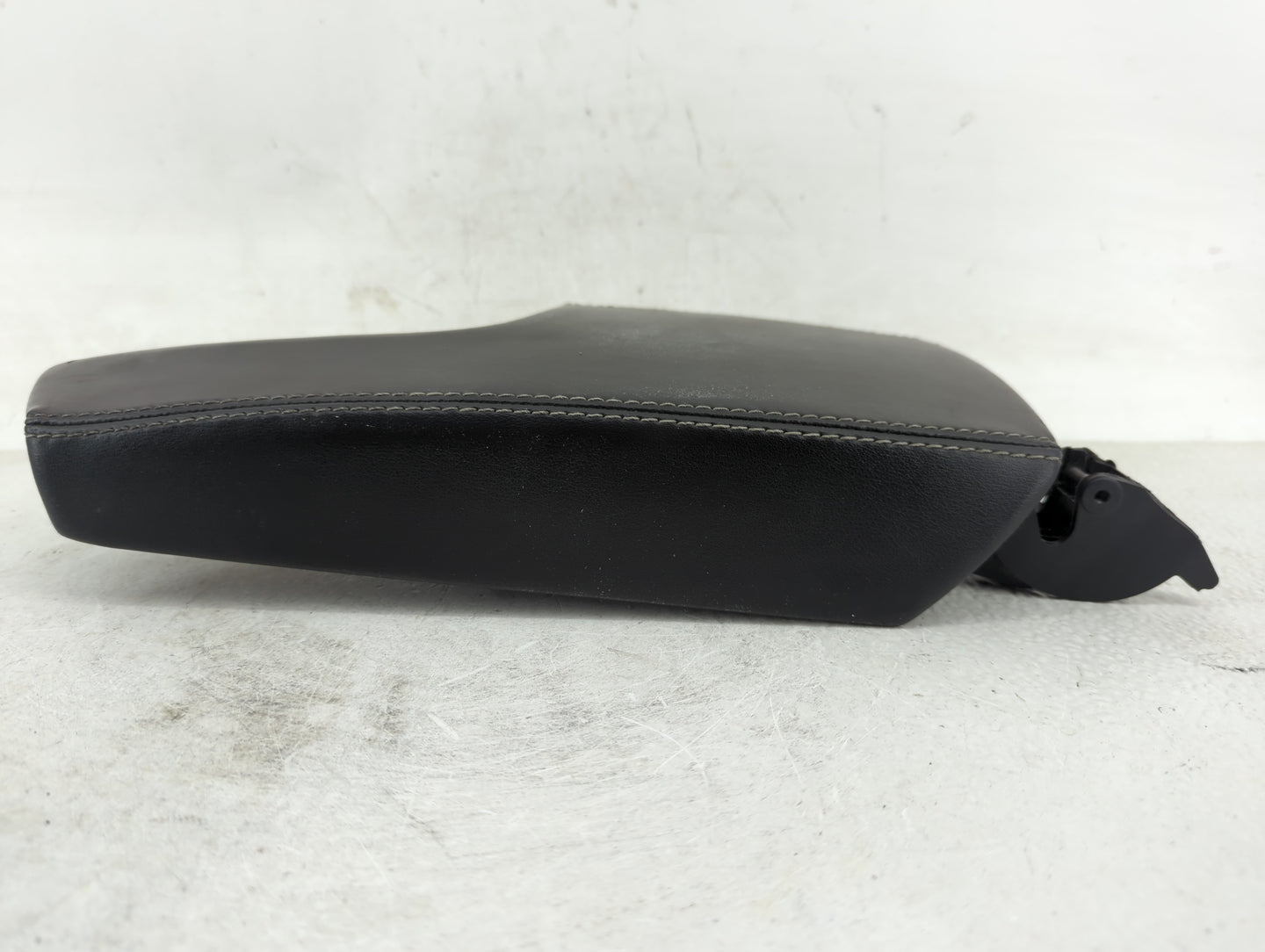 2015 Buick Regal Center Console Armrest Cover Lid Fits OEM Used Auto Parts - Oemusedautoparts1.com