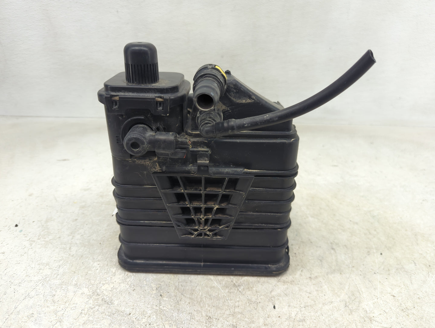 2015 Buick Regal Fuel Vapor Charcoal Canister - Oemusedautoparts1.com