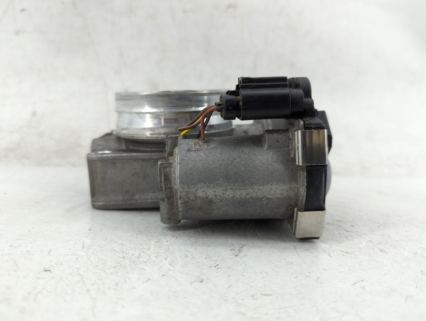 2012-2015 Buick Regal Throttle Body P/N:12627067DA Fits Fits 2012 2013 2014 2015 OEM Used Auto Parts - Oemusedautoparts1.com