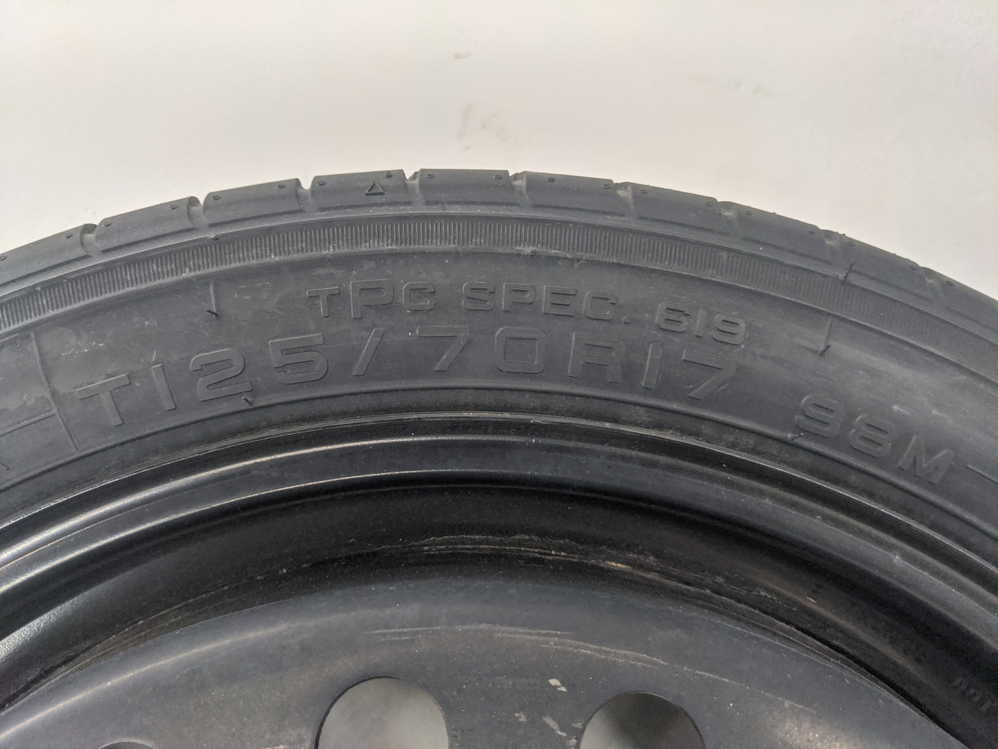 2011-2017 Buick Regal Spare Donut Tire Wheel Rim Oem 1420868 - Oemusedautoparts1.com