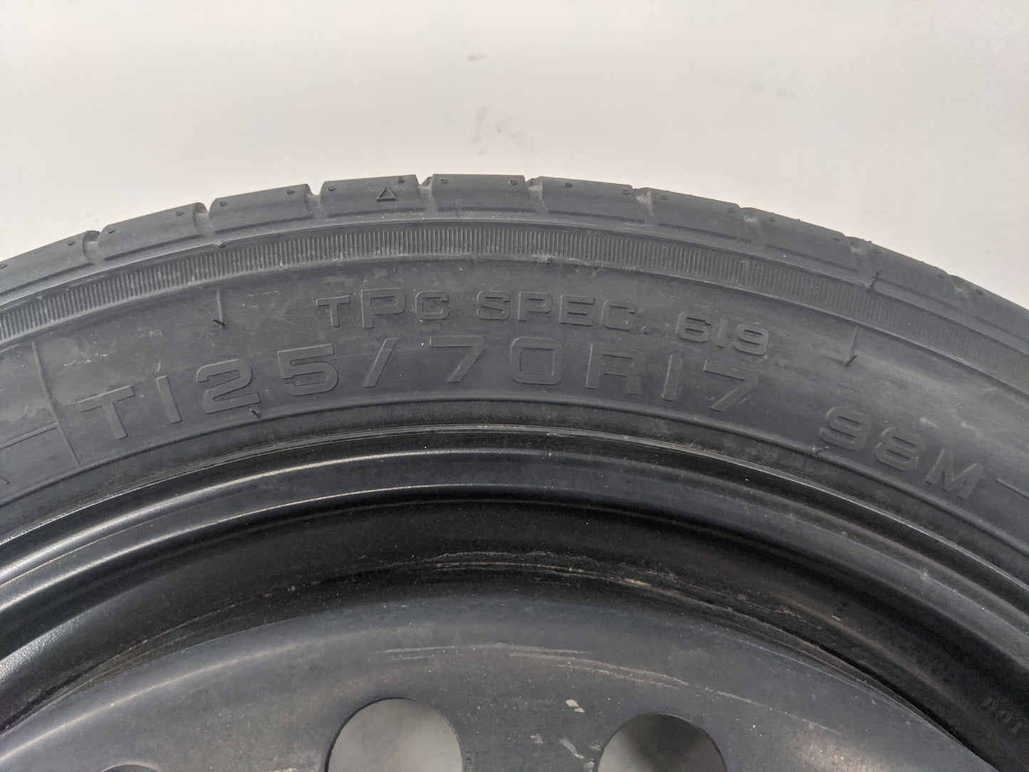 2011-2017 Buick Regal Spare Donut Tire Wheel Rim Oem 1420868 - Oemusedautoparts1.com