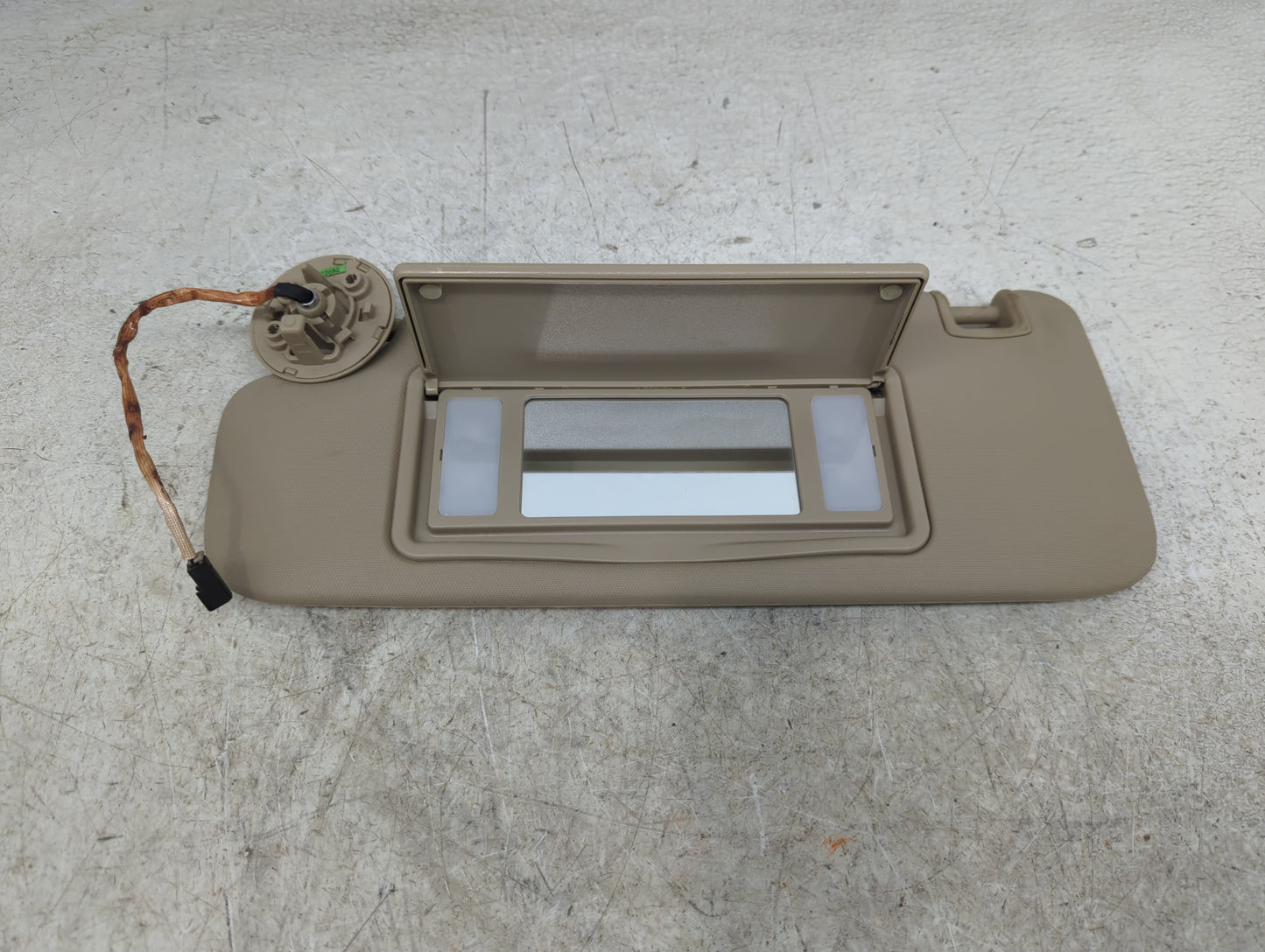 2011-2015 Buick Regal Sun Visor Shade Replacement Driver Left Mirror Fits Fits 2011 2012 2013 2014 2015 OEM Used Auto Parts 