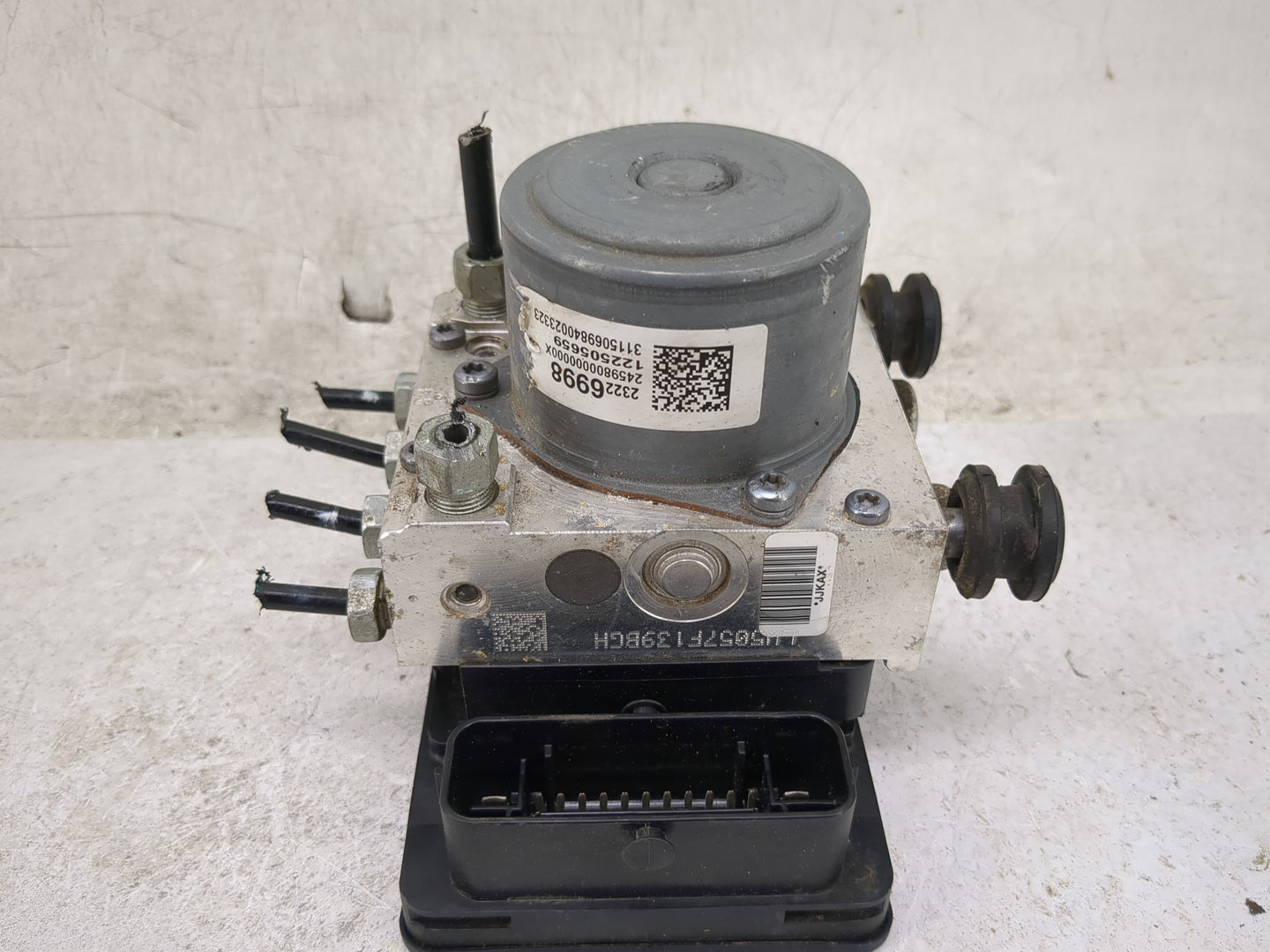 2014-2015 Buick Regal ABS Pump Control Module Replacement P/N:23226998 24580000000X, 122505659 Fits Fits 2014 2015 OEM Used 