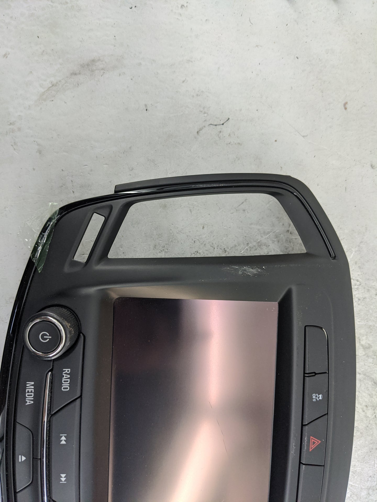 2015-2017 Buick Regal Radio Control Panel 1483388 - Oemusedautoparts1.com