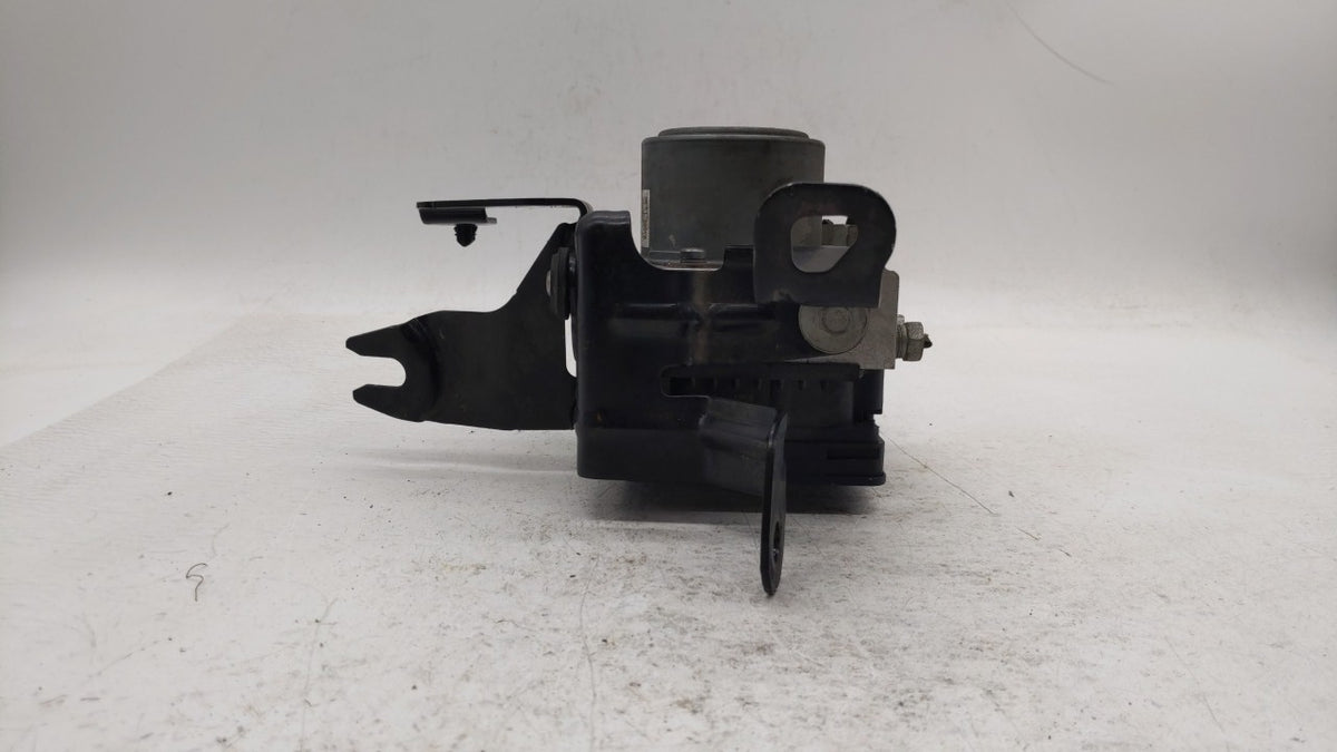 2014-2015 Buick Regal Anti-Lock Brake ABS Pump Module Actuator OEM P/N:23321781 23226998, 23227003 Fits Fits 2014 2015 OEM U