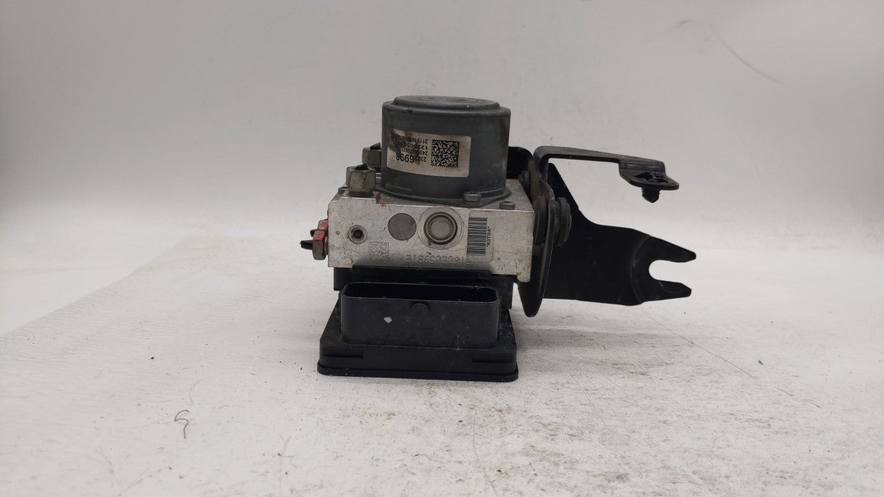 2014-2015 Buick Regal ABS Pump Control Module Replacement P/N:23321781 23226998, 23227003 Fits Fits 2014 2015 OEM Used Auto 