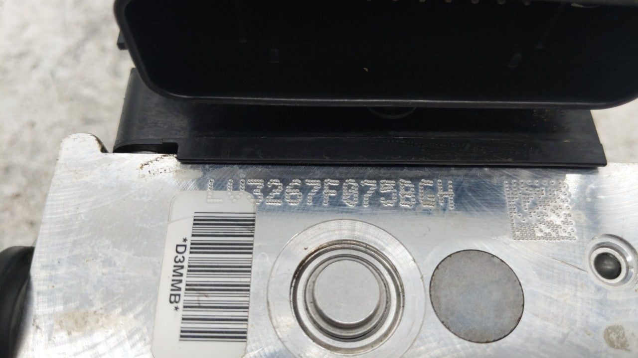 2014-2015 Buick Regal ABS Pump Control Module Replacement P/N:23321781 23226998, 23227003, 23163767 Fits Fits 2014 2015 OEM 