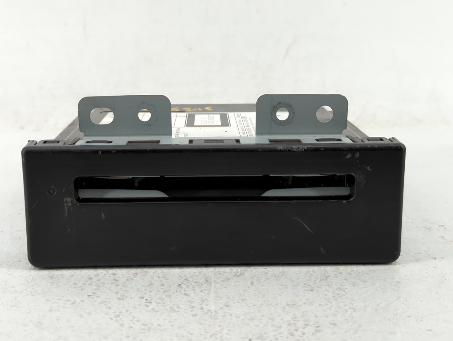 2015-2015 Buick Regal Am Fm Cd Player Radio Receiver - Oemusedautoparts1.com